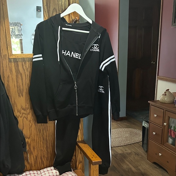 NEW 3-pc Black and White Chanel Logo Jogging/Tracksuit - Picture 1 of 6